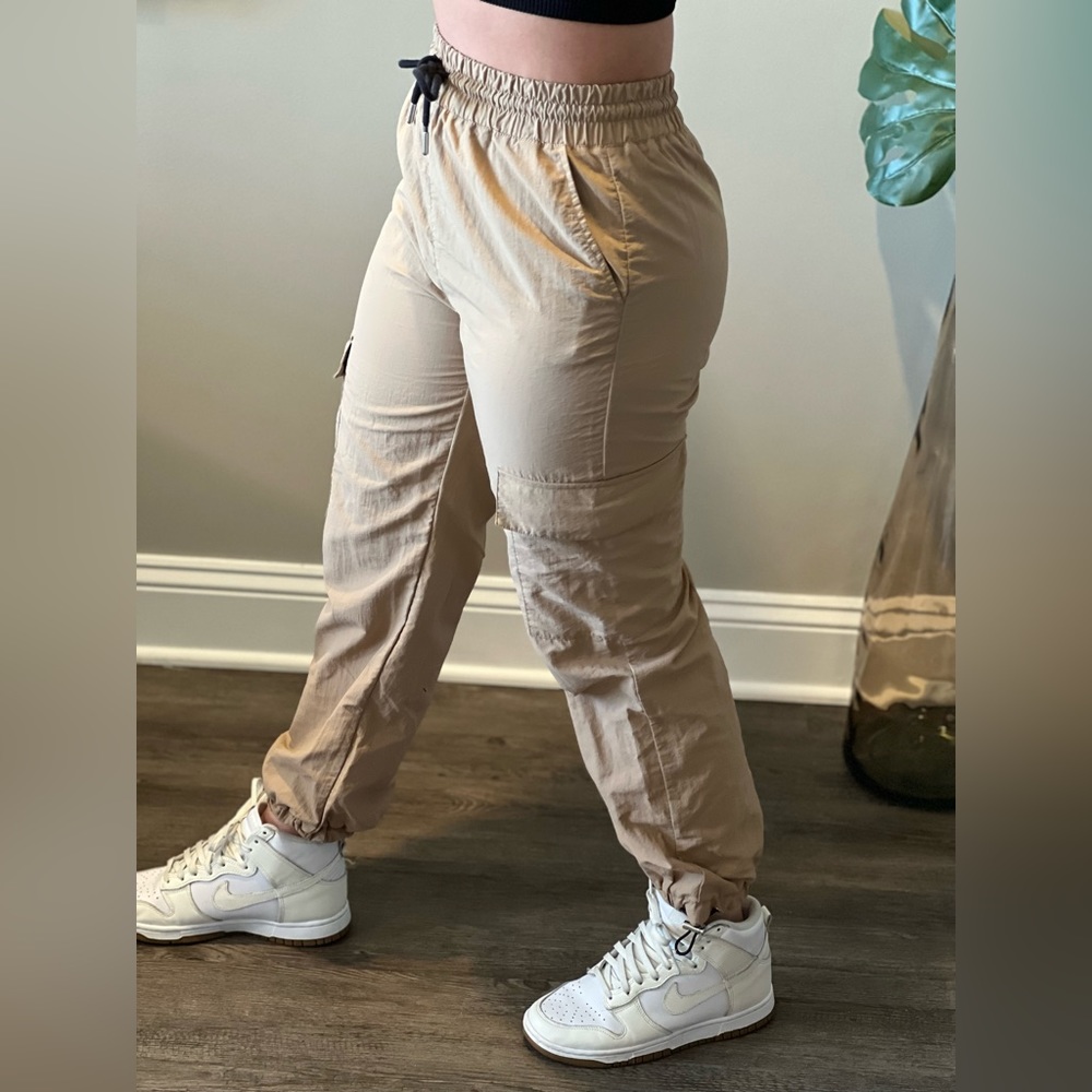 Jogger - Picture 3 of 6